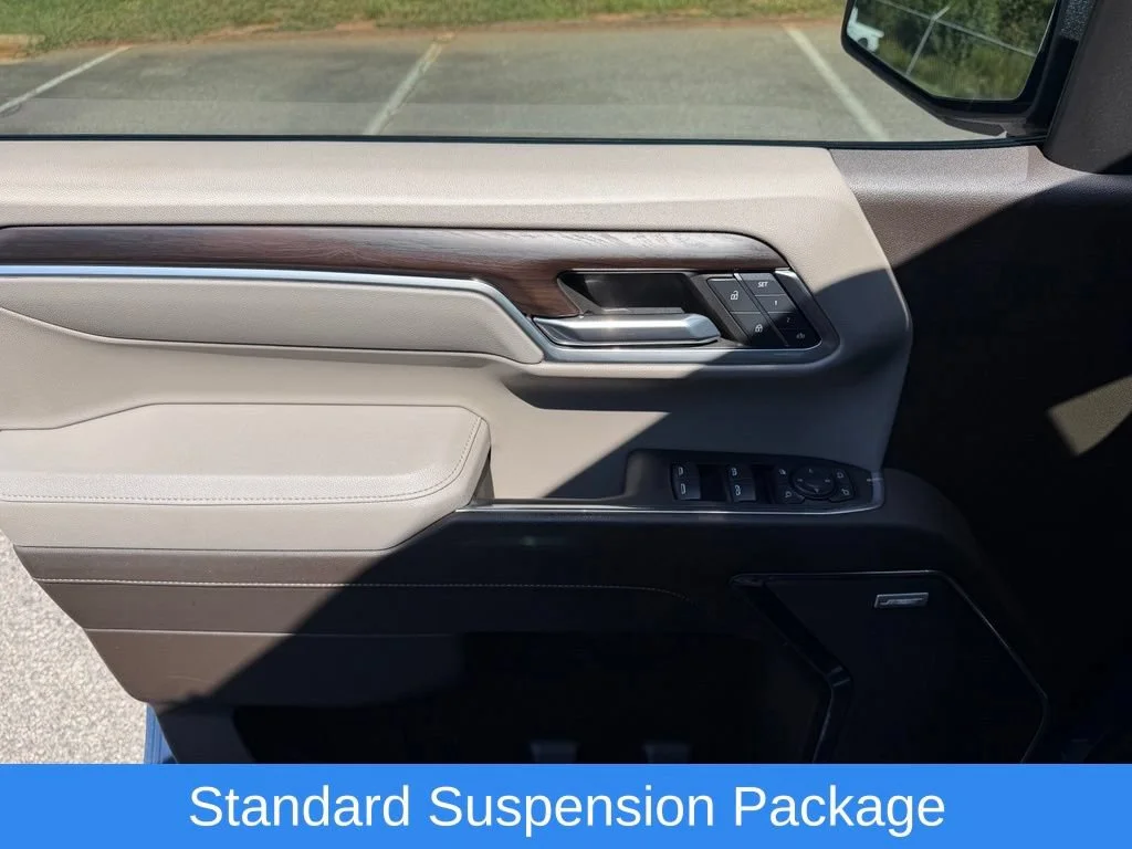 Used 2024 Downpour Metallic GMC SLT image 22