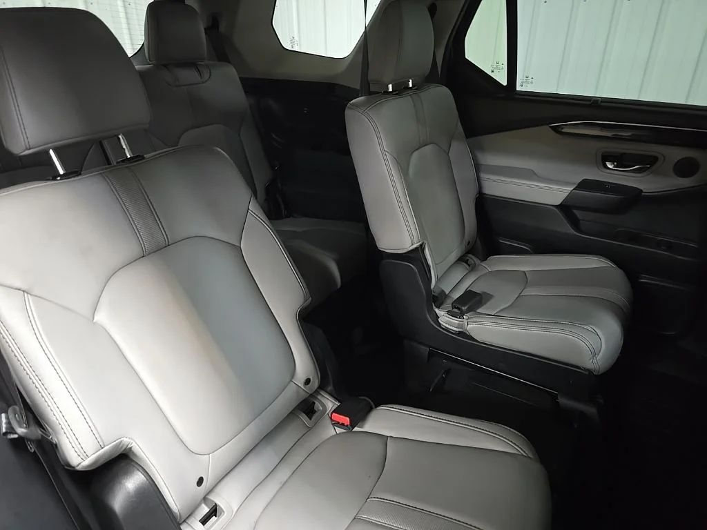 Used 2025 Blue Honda EX-L image 16