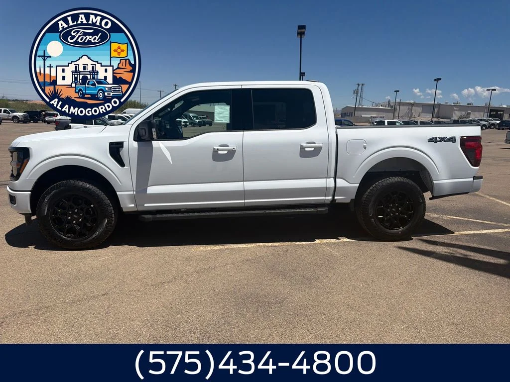 New 2026 Oxford White Ford XLT image 2