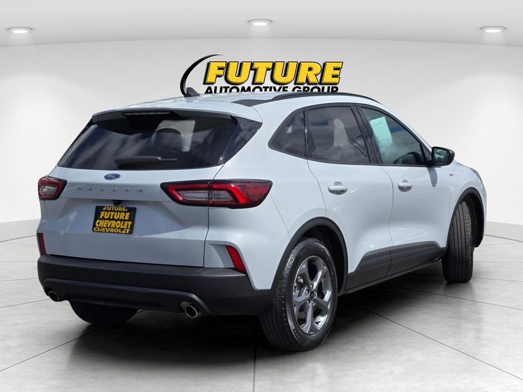 Used 2025 Silver Ford ST-Line image 4