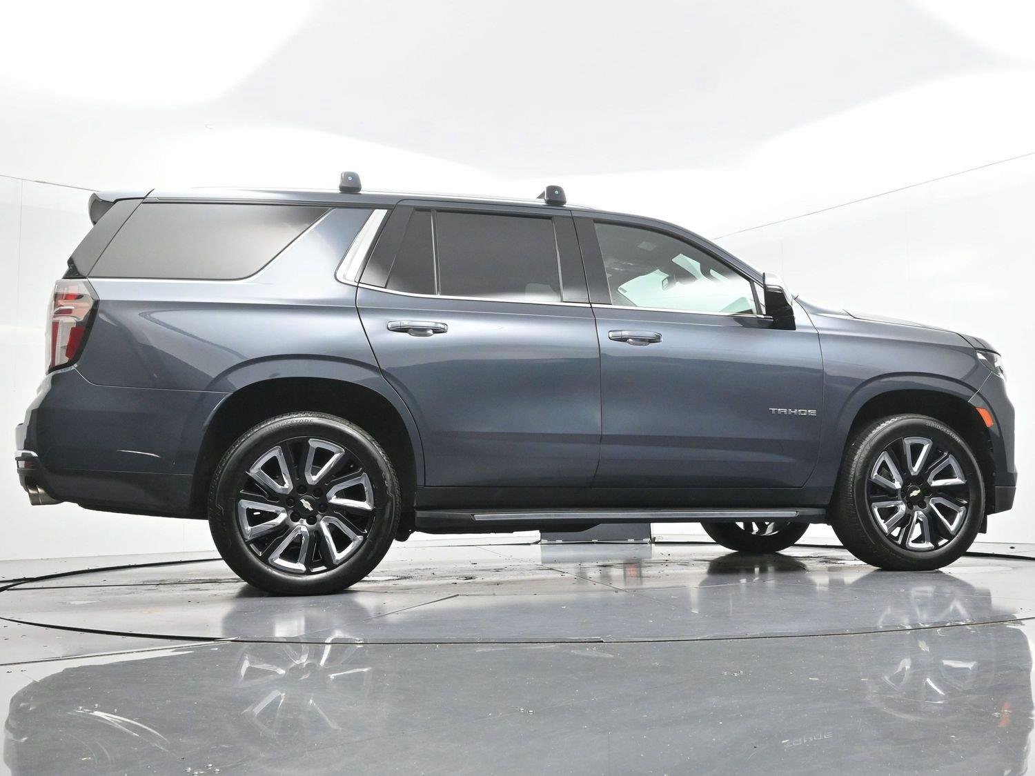 Used 2021 Shadow Gray Metallic Chevrolet Premier image 52