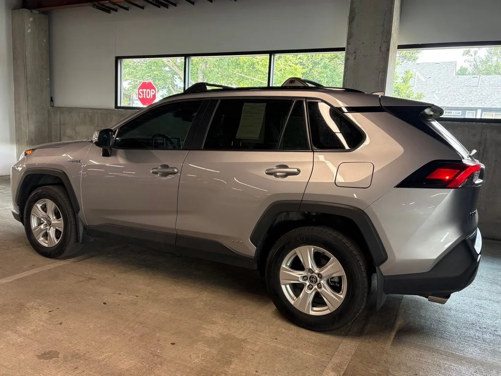Used 2021 Silver Sky Metallic Toyota XLE image 2