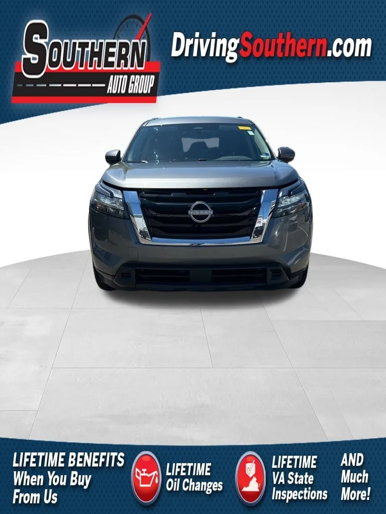 Used 2025 Gray Nissan SV image 1
