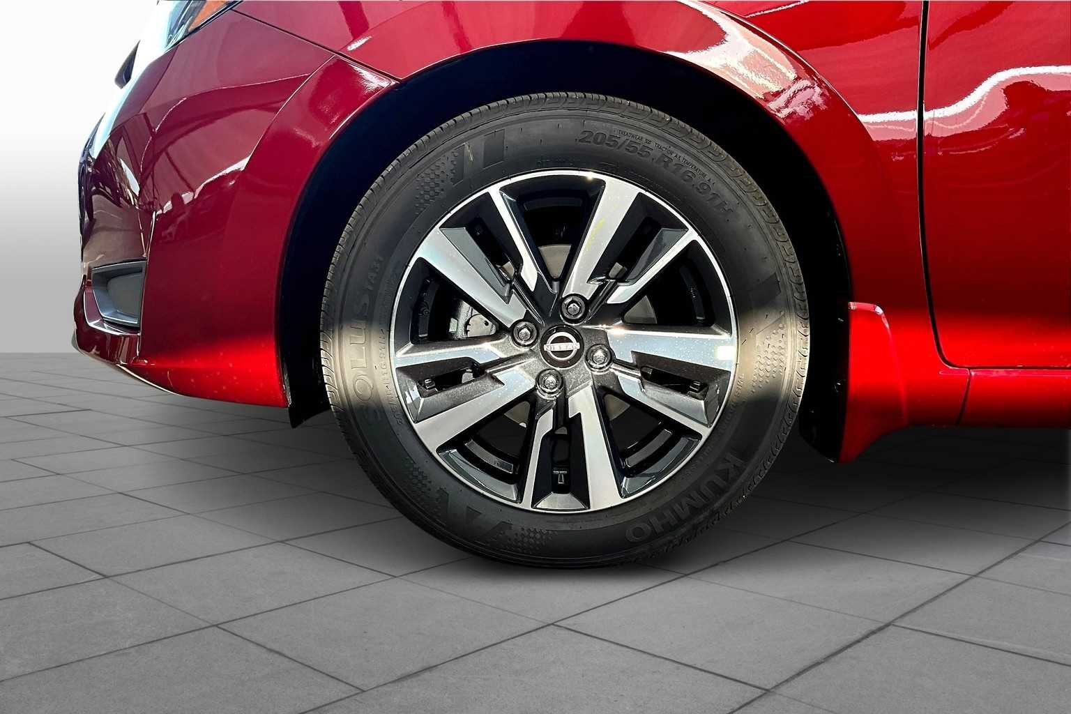 2025 Nissan Versa Sedan SV - Photo 9