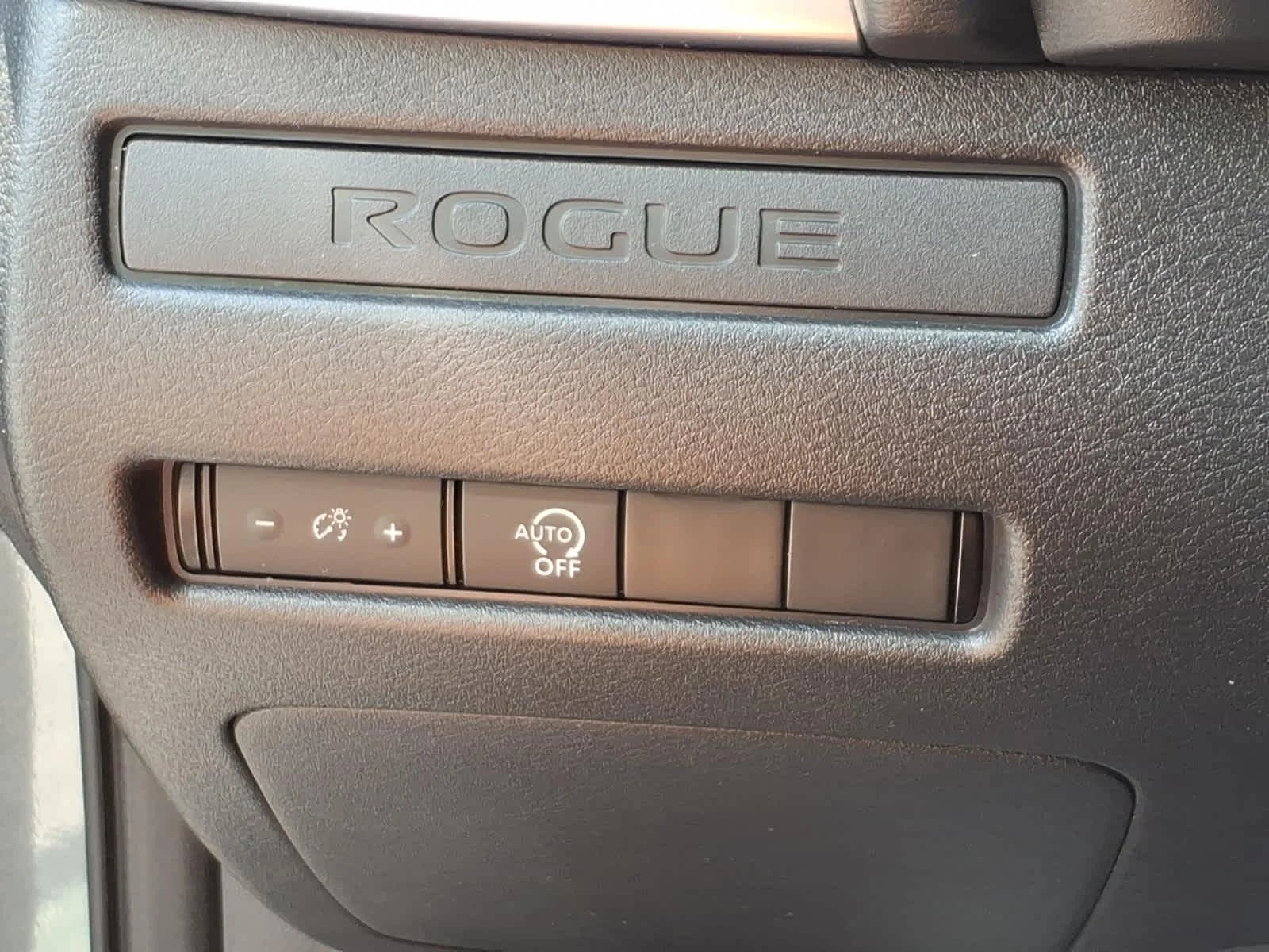 Certified Used 2023 Gun Metallic Nissan S image 18