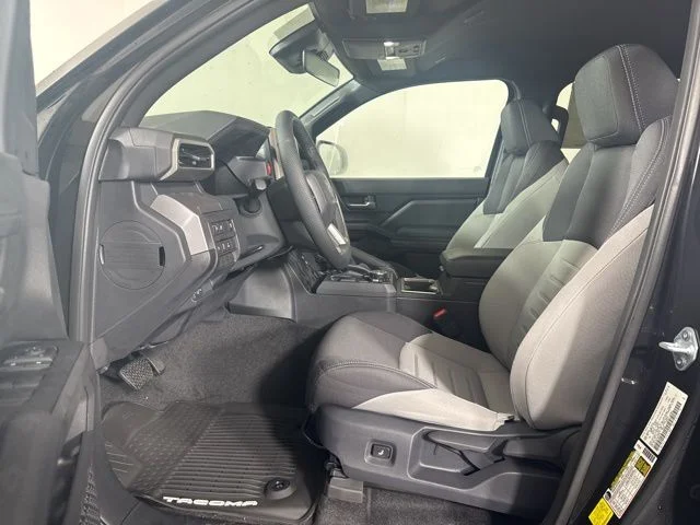 2026 Toyota Tacoma TRD Off Road - Photo 11