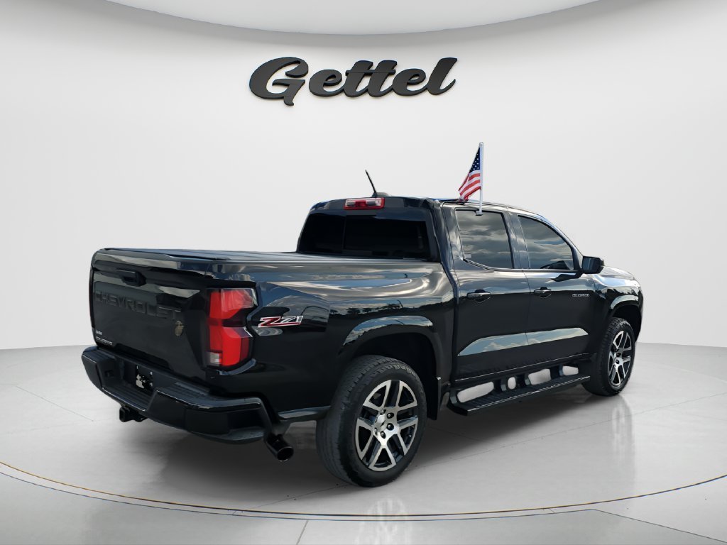 Used 2023 Black Chevrolet Z71 image 5