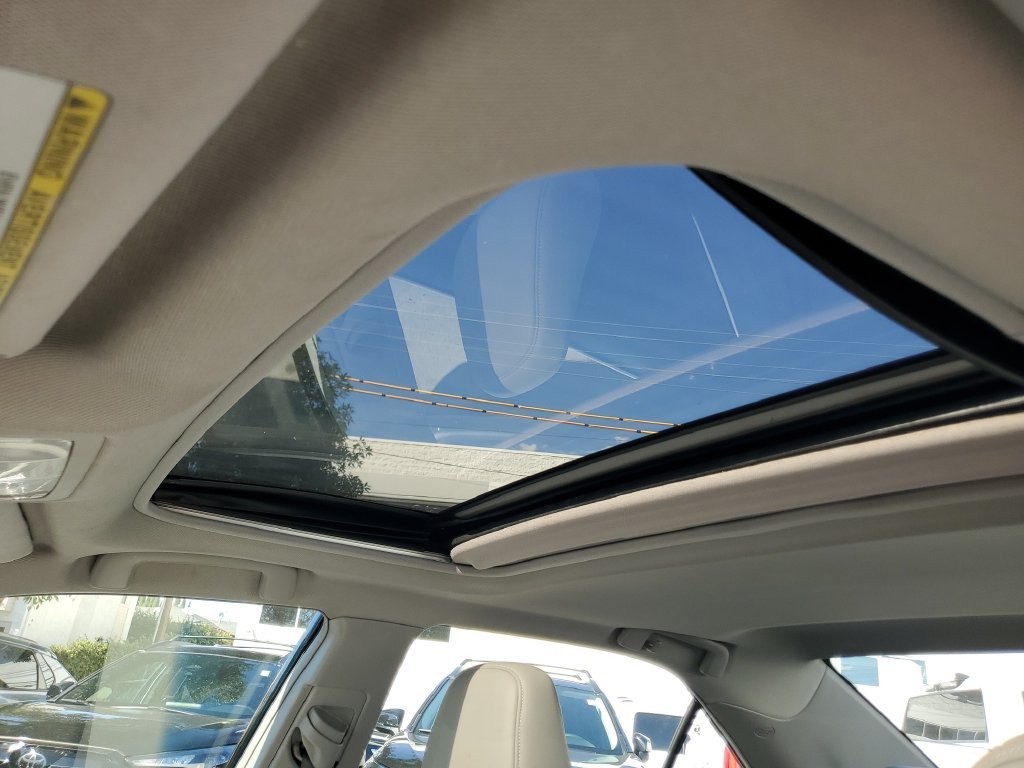 Used 2013 Cosmic Gray Mica Toyota XLE image 32
