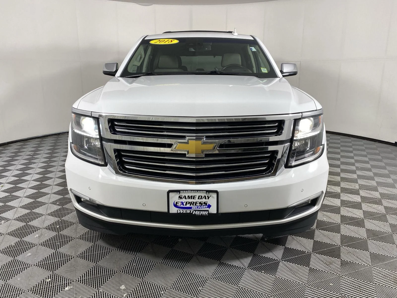 Used 2018 Summit White Chevrolet Premier image 2