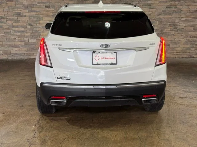 Used 2022 Crystal White Cadillac Sport image 7