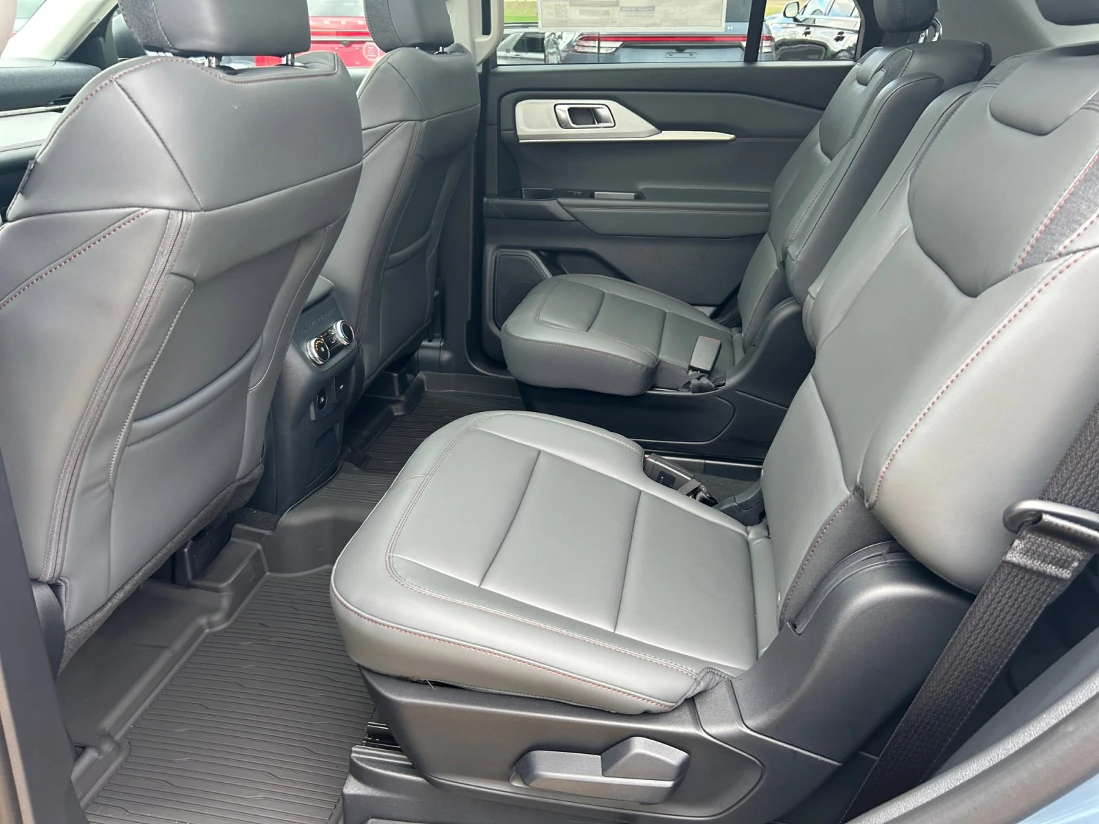 New 2026 Vapour Blue Metallic Ford Active w/200A Pkg image 19