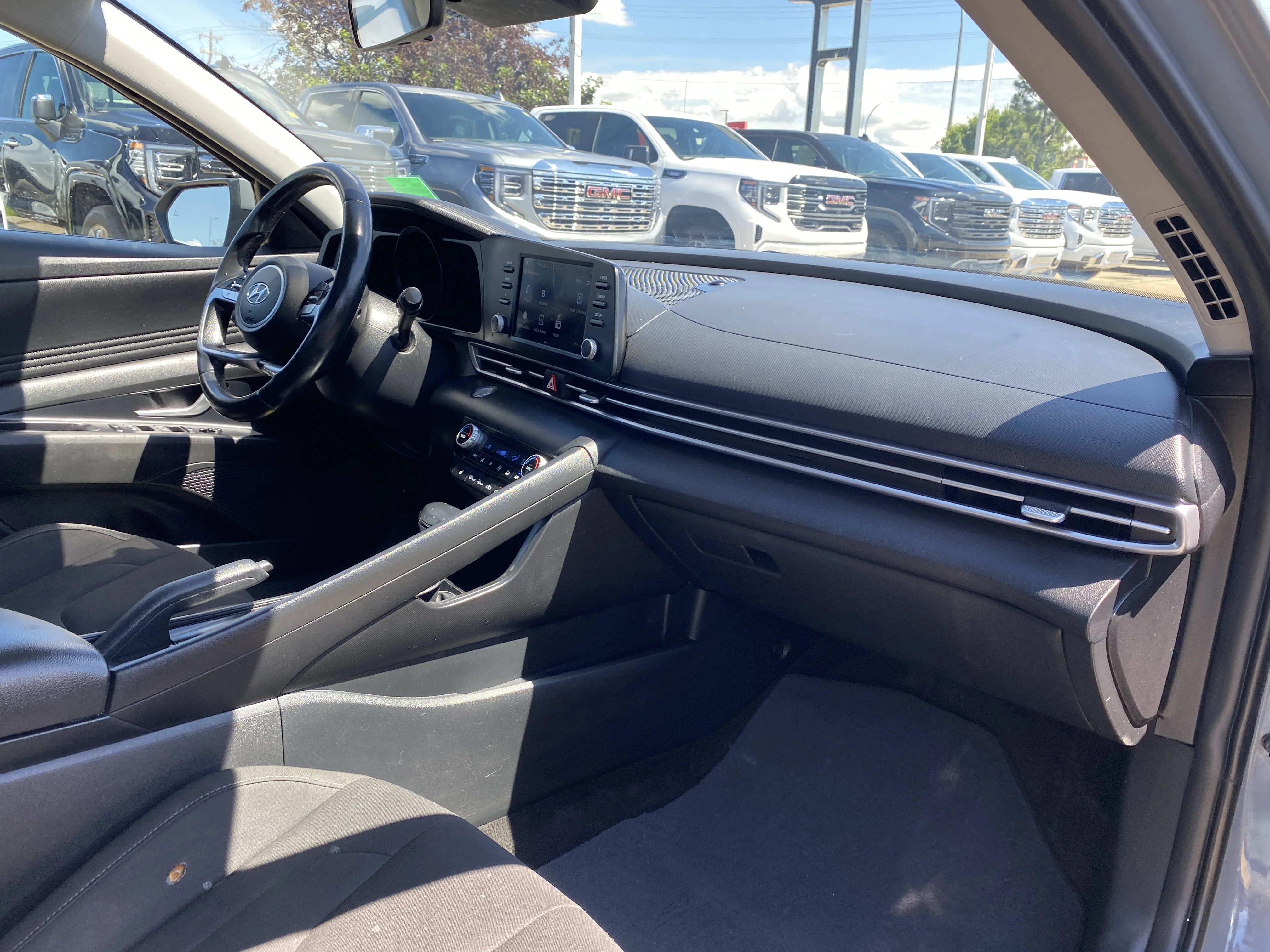 Certified Used 2022 Electric Shadow Hyundai Preferred image 20