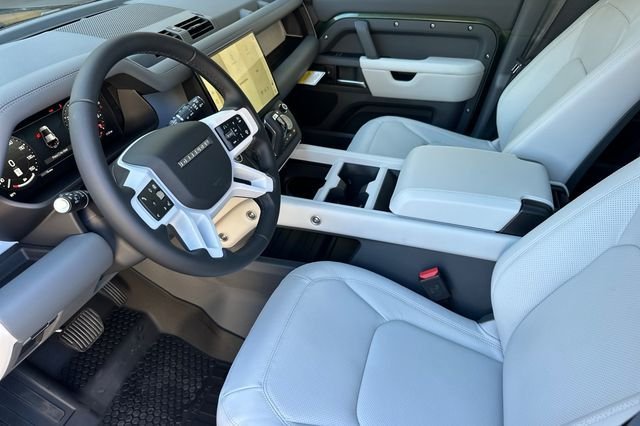 New 2026 Woolstone Green LAND ROVER S image 9