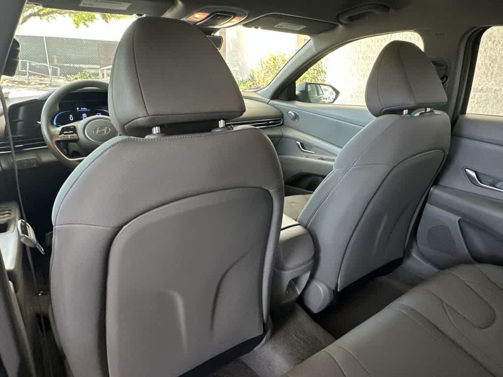 Used 2024 Fluid Metal Hyundai SE image 23