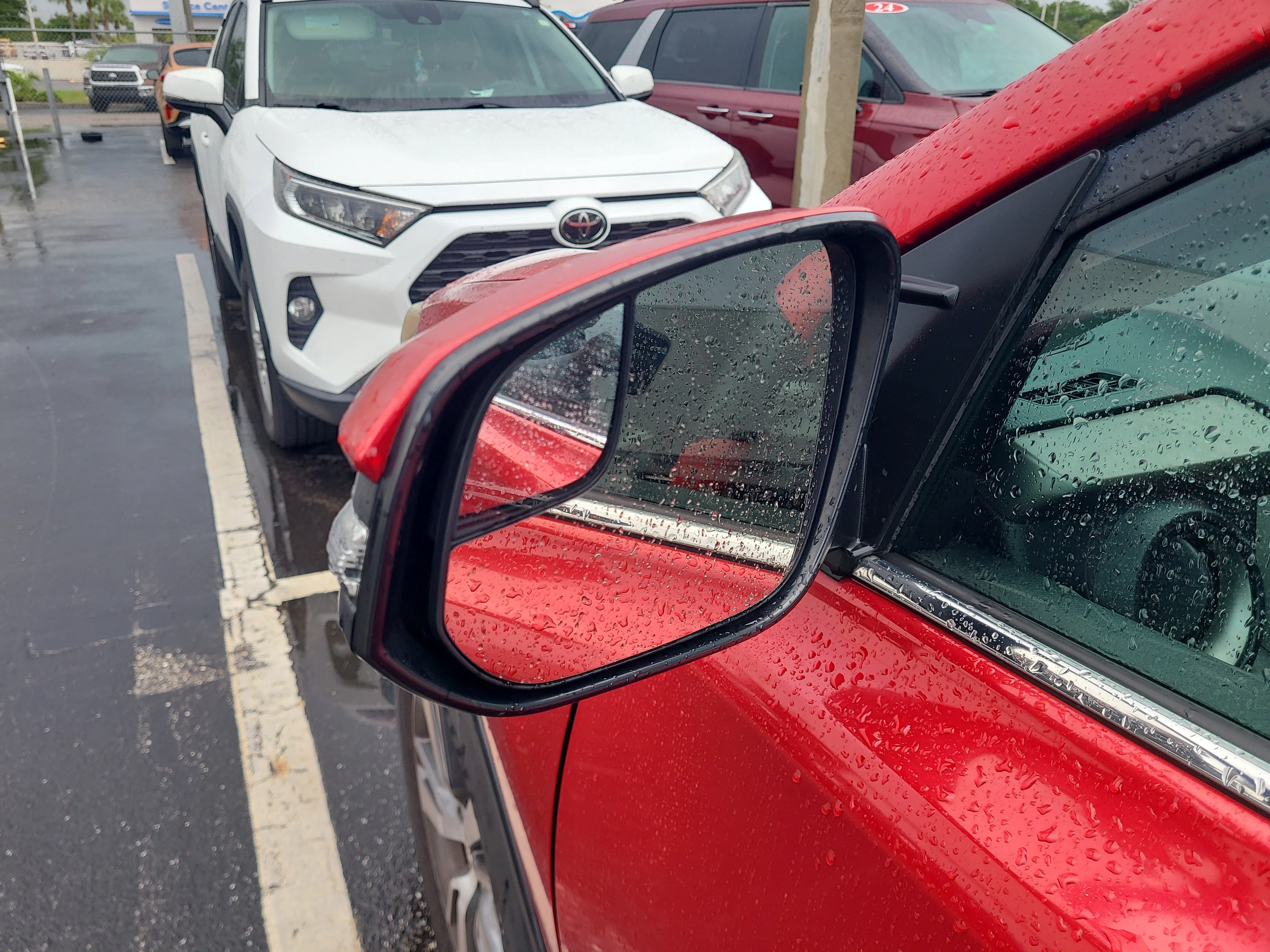 Used 2017  Toyota XLE image 10