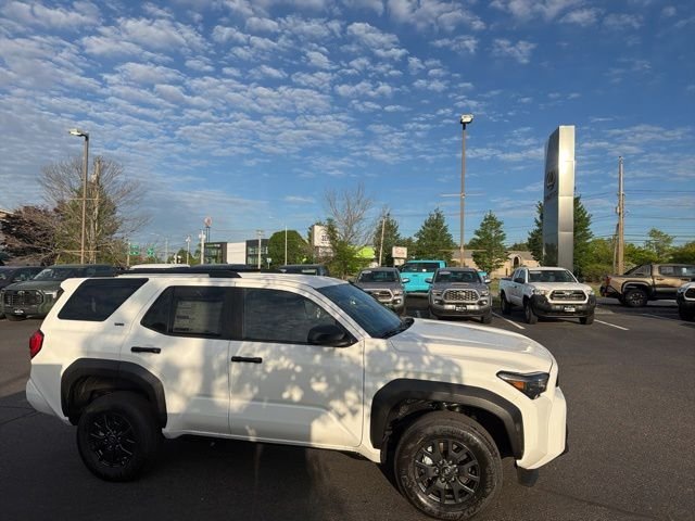 New 2026 White Toyota SR5 image 5