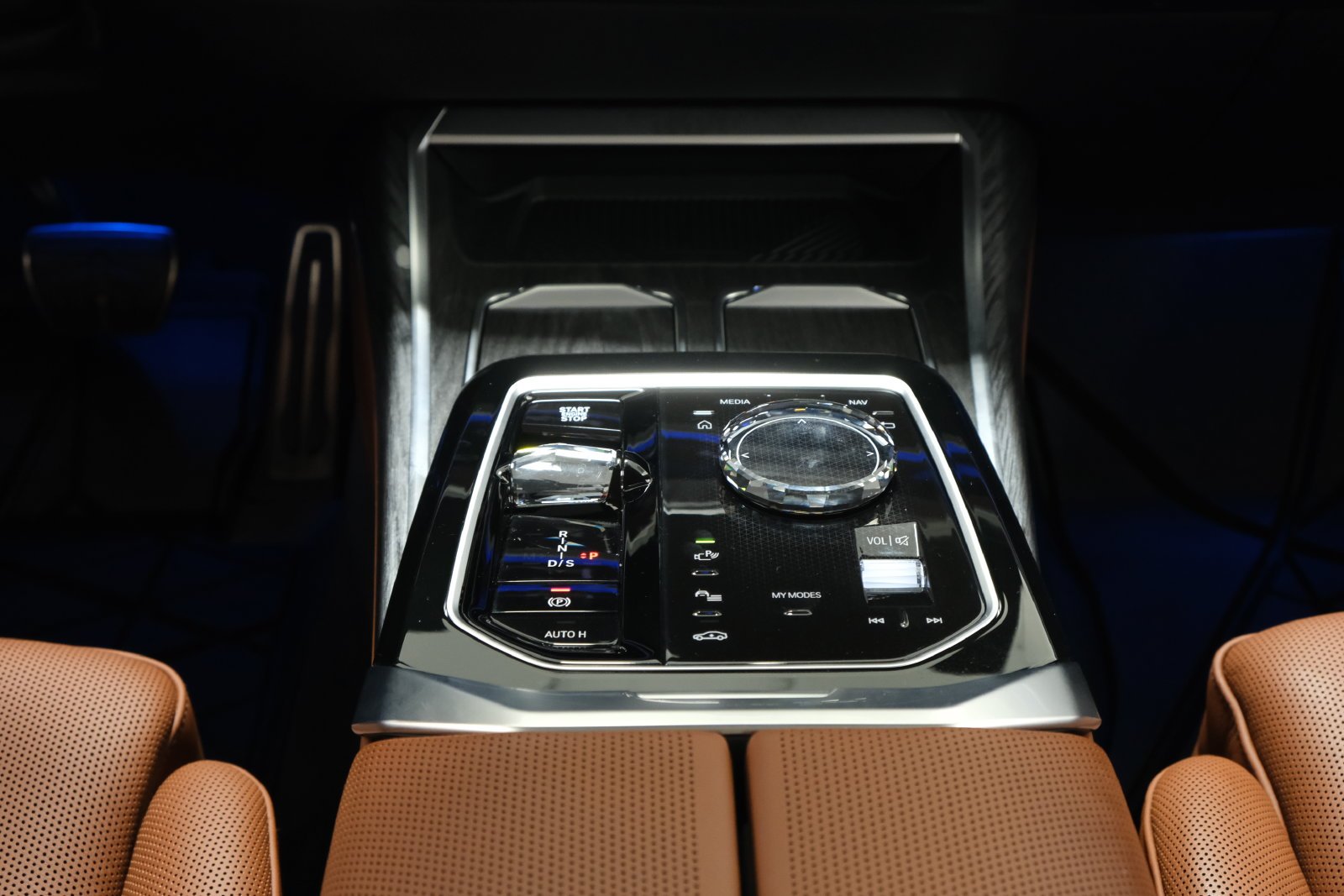 2025 BMW 7 Series 760i - Photo 23