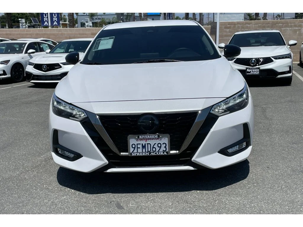 Used 2022 Aspen White TriCoat Pearl Nissan SR image 8