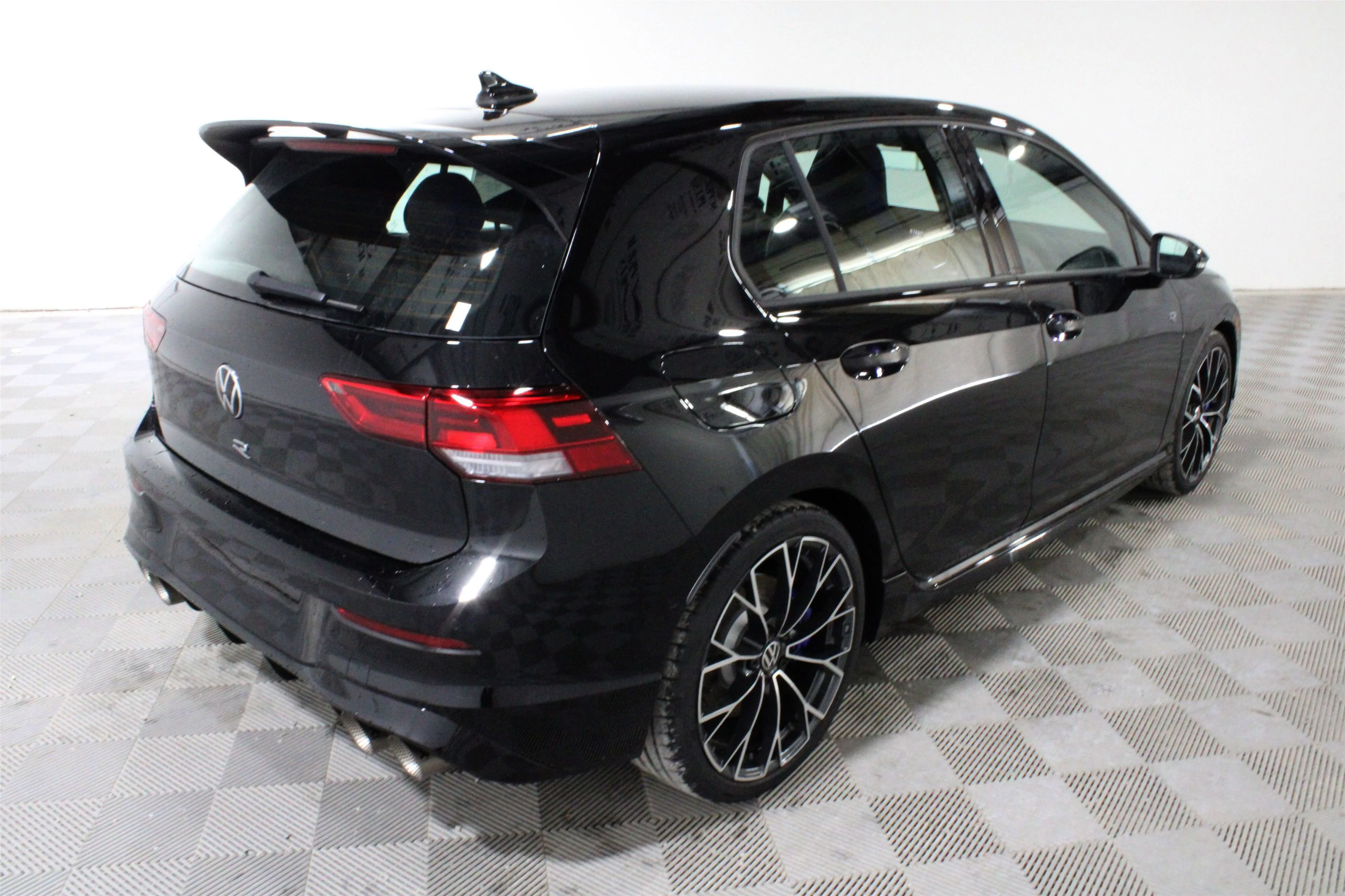 New 2026 Mythos Black Metallic Volkswagen Base image 27