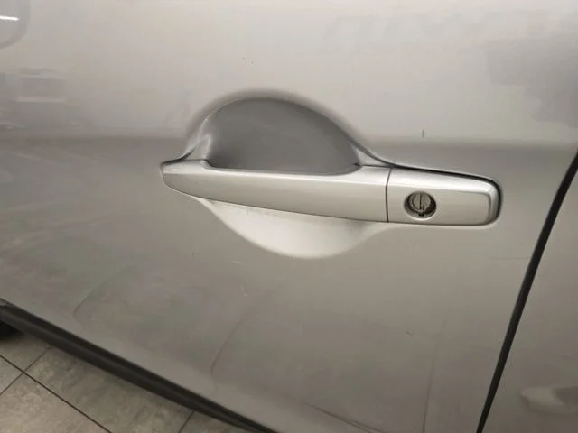 Used 2025 Alloy Silver Metallic Mitsubishi  image 17
