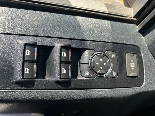 Used 2022 Red Ford Lariat image 36