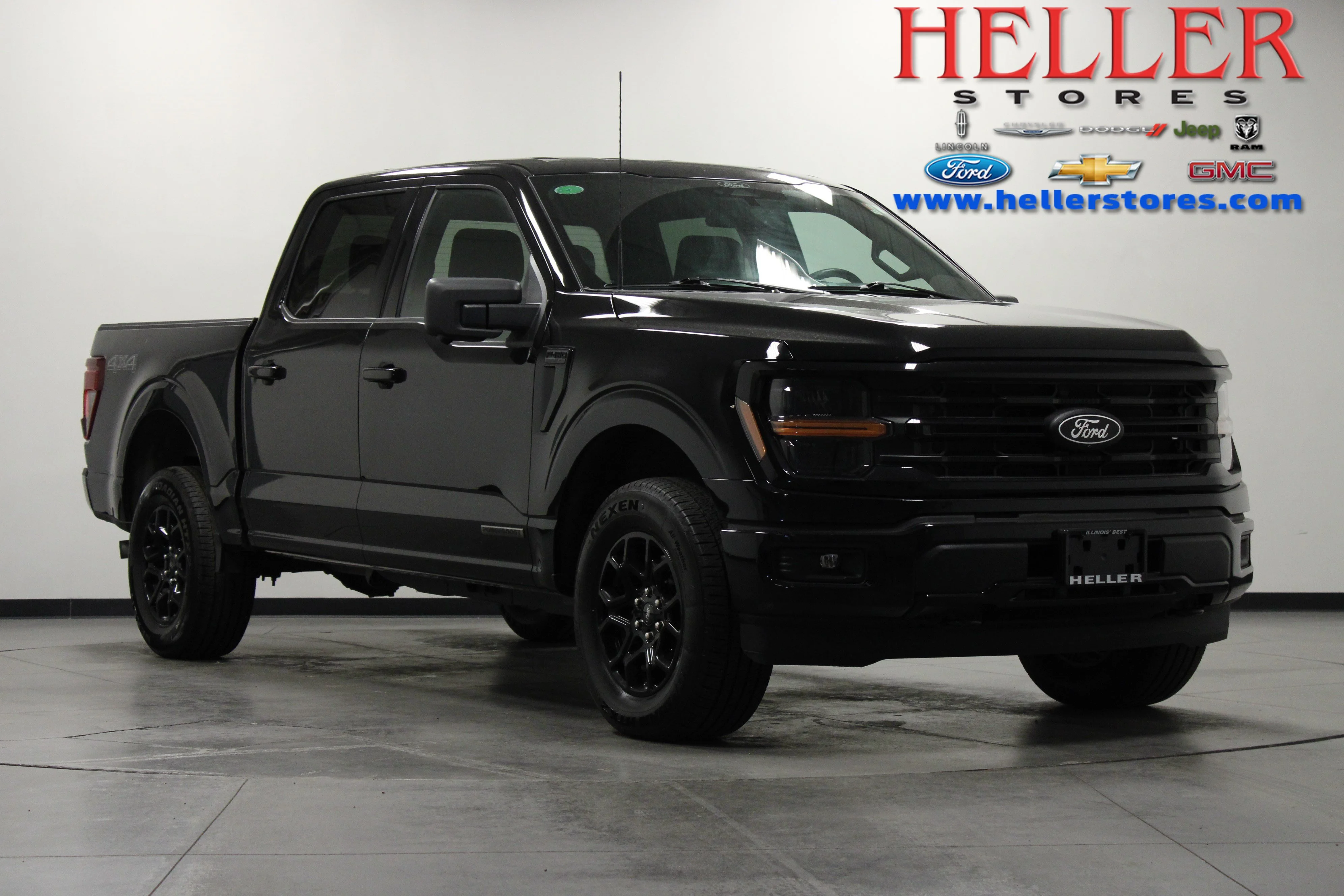 Used 2024 Agate Black Metallic Ford XLT image 1