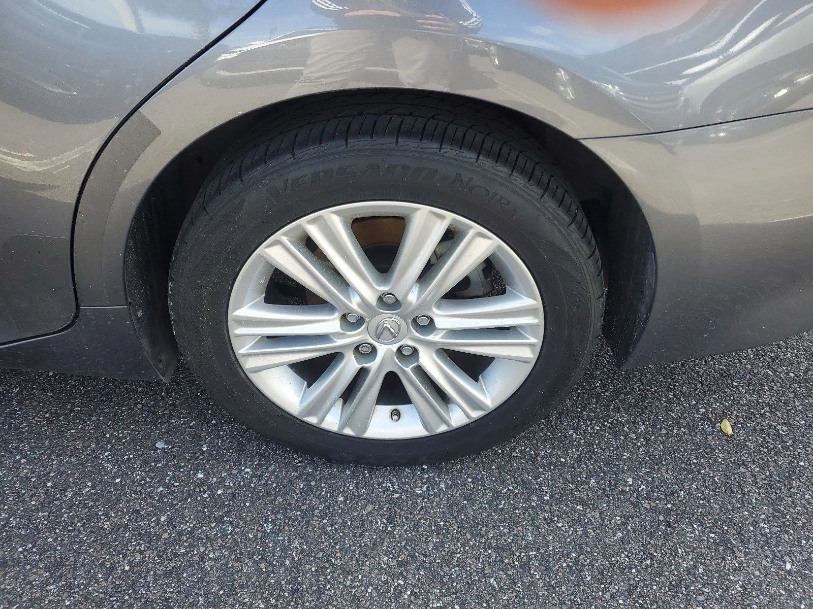 Used 2014  Lexus  image 6