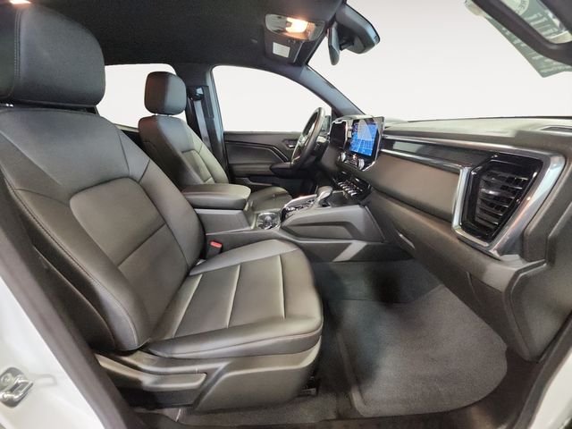 Used 2024 White GMC Elevation image 15