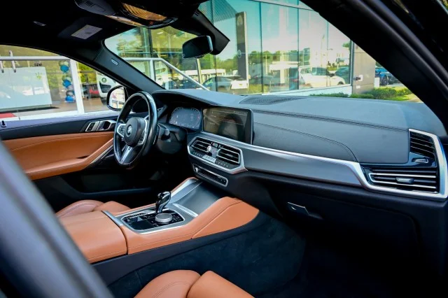 Used 2022 Black Sapphire Metallic BMW xDrive40i, M-Sport Pckge, Extra Clean, Loaded!!!! image 25