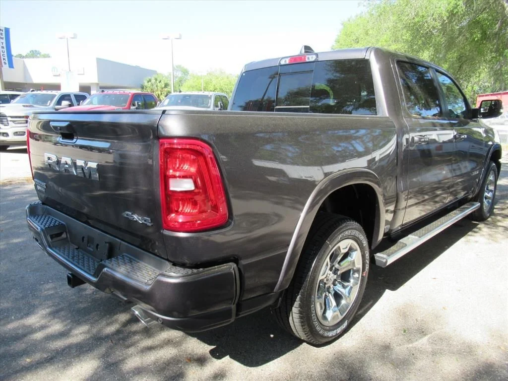 New 2026 Granite Crystal Metallic Clear-Coat Exterior Paint RAM Big Horn/Lone Star image 7