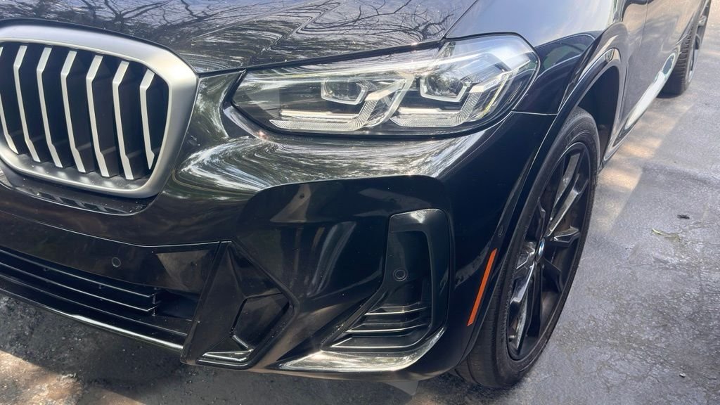Used 2023 Black Sapphire Metallic BMW xDrive30i image 11