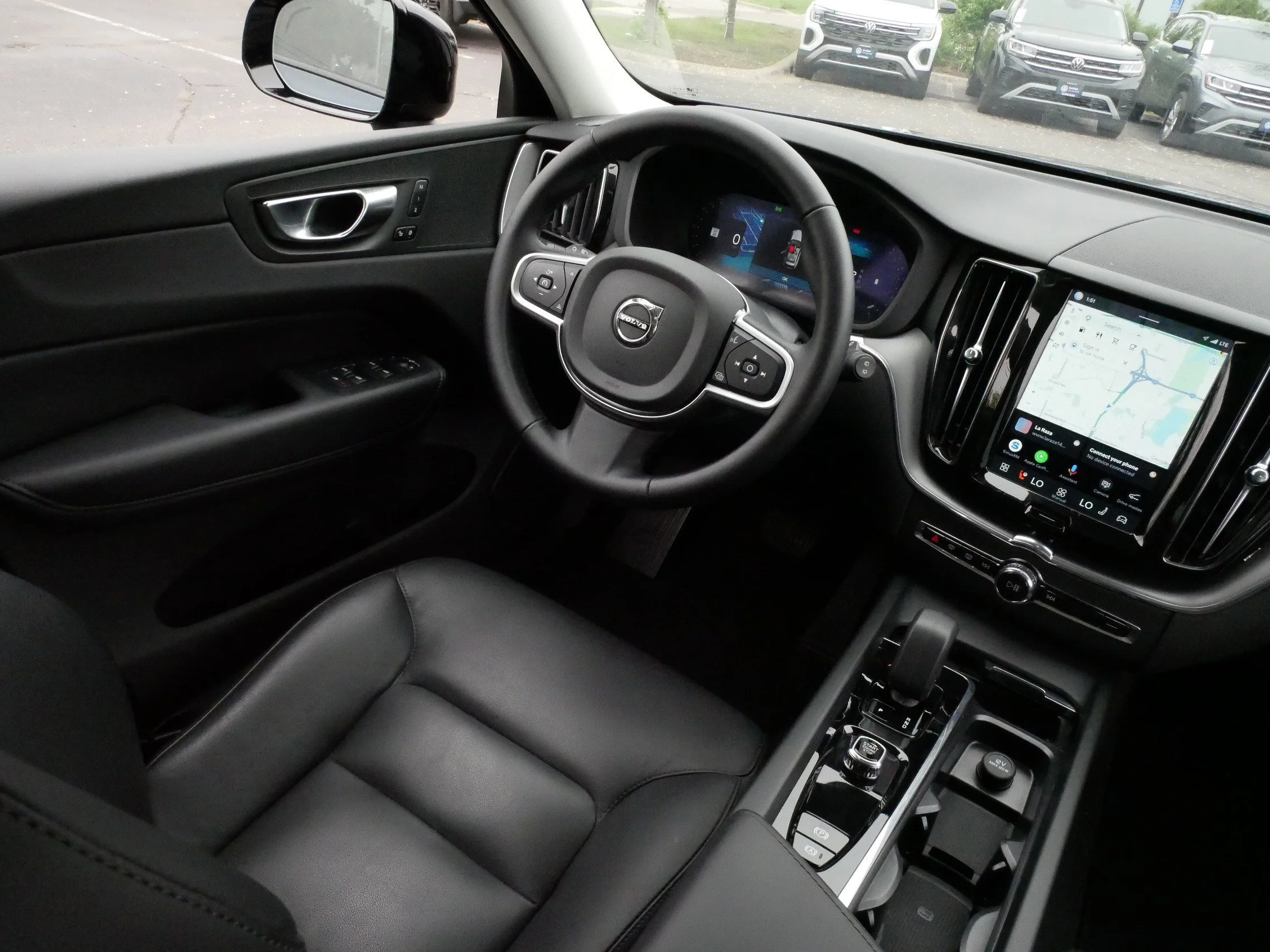 Used 2025 Denim Blue Metallic Volvo Core image 9