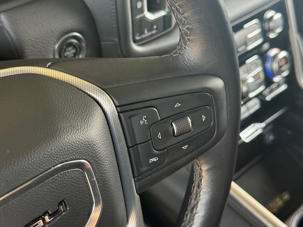 Used 2022 Black GMC Denali image 14