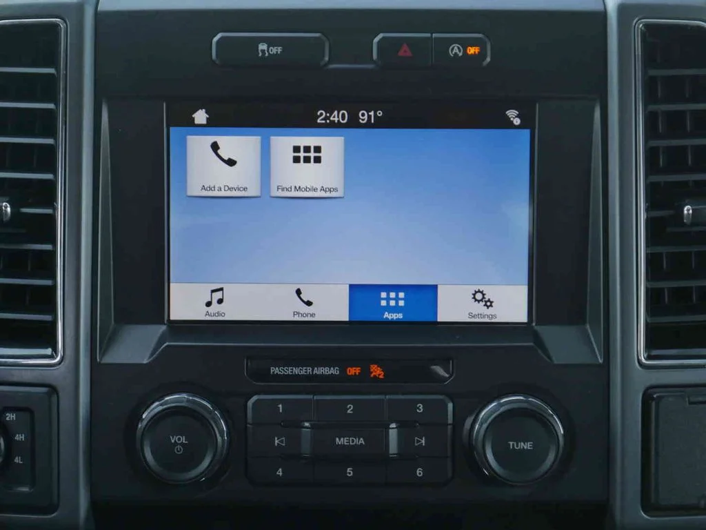Used 2019 White Ford XLT image 5