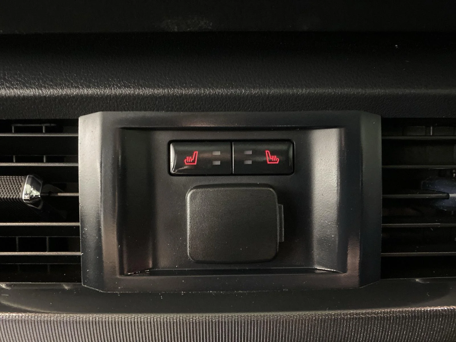 Used 2024 Agate Black Ford Platinum image 31