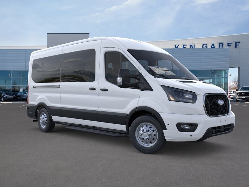 New 2026 Oxford White Ford XLT image 8