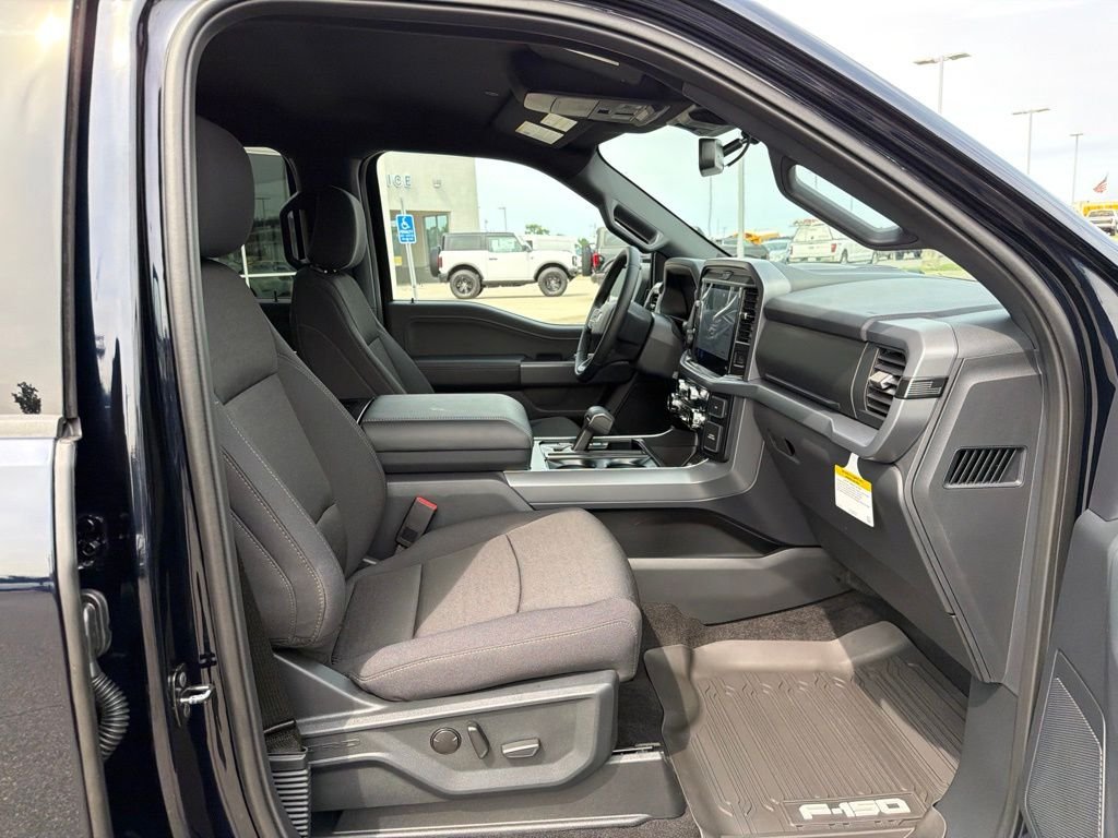 New 2026 Antimatter Blue Metallic Ford XLT image 21