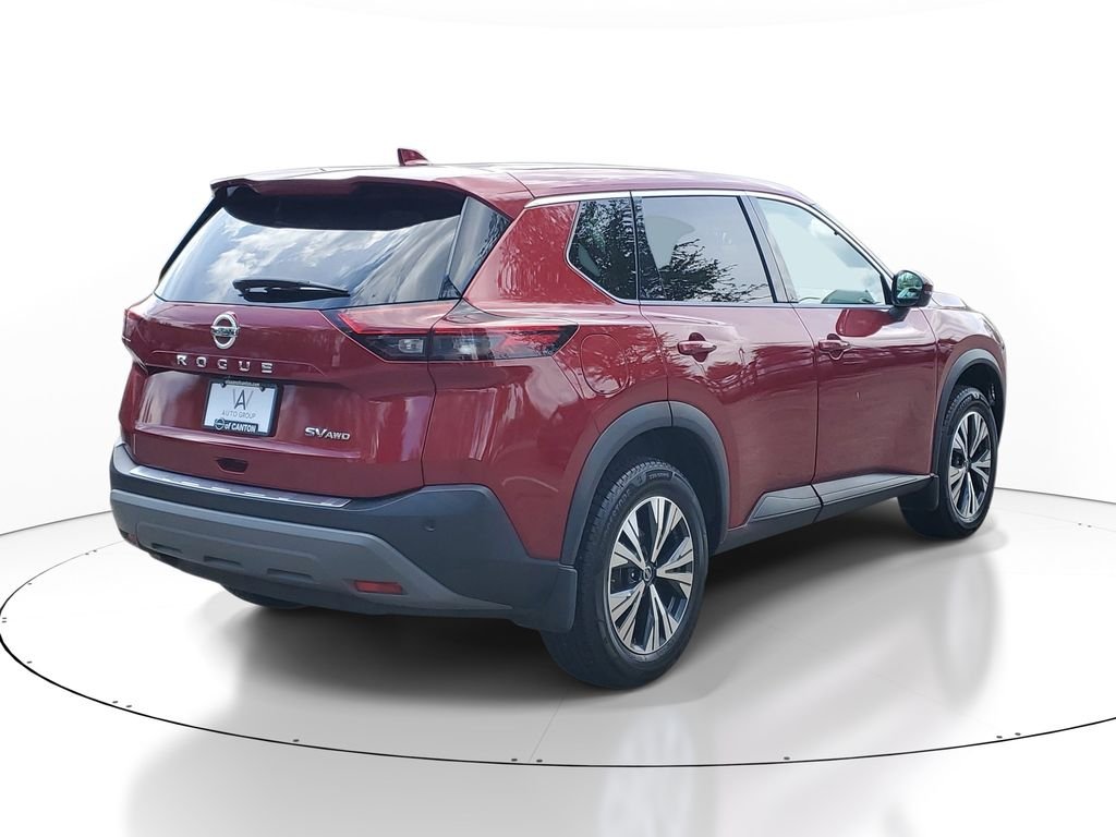 Used 2021 Scarlet Ember Tintcoat Nissan SV image 4