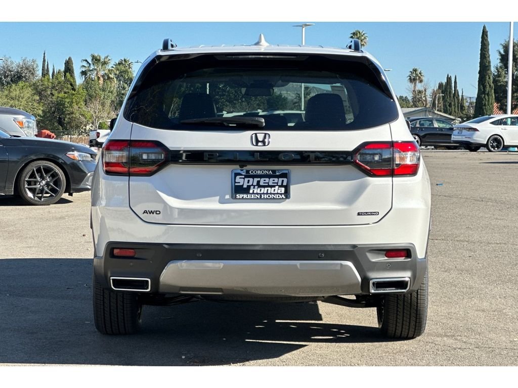 New 2026 Platinum White Pearl Honda Touring image 5