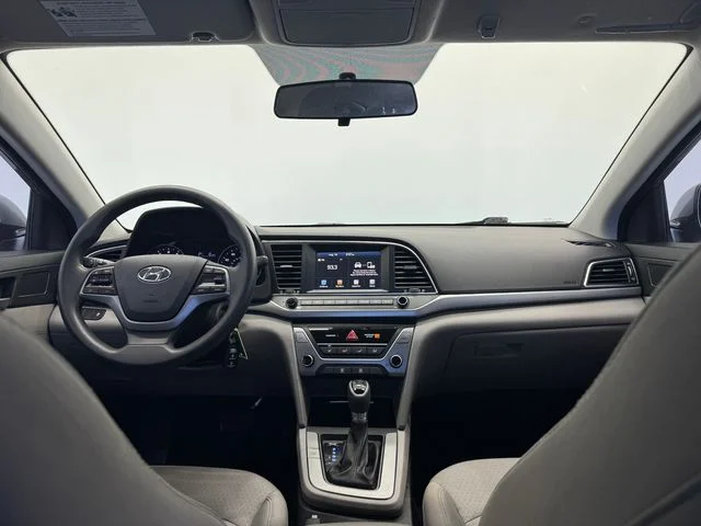 Used 2017 Shale Gray Metallic Hyundai SE image 6