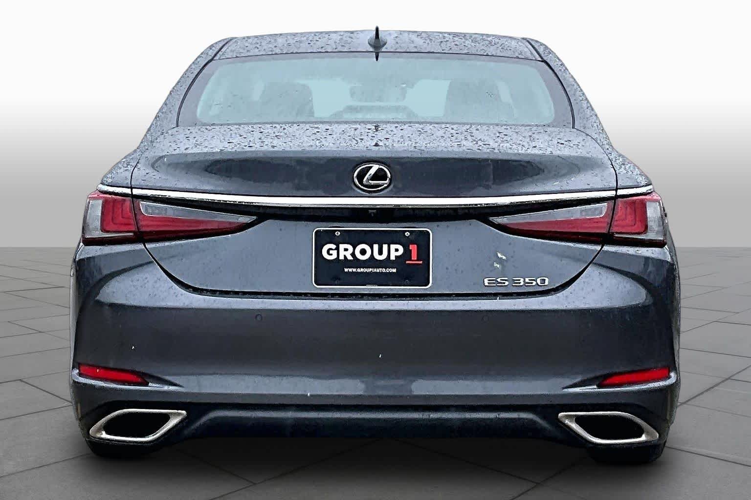 Pre-Owned 2022 Lexus ES 350
