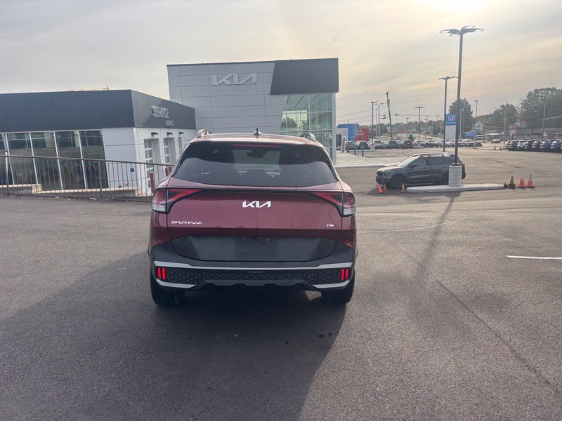 Used 2023 Red Kia X-Line image 7
