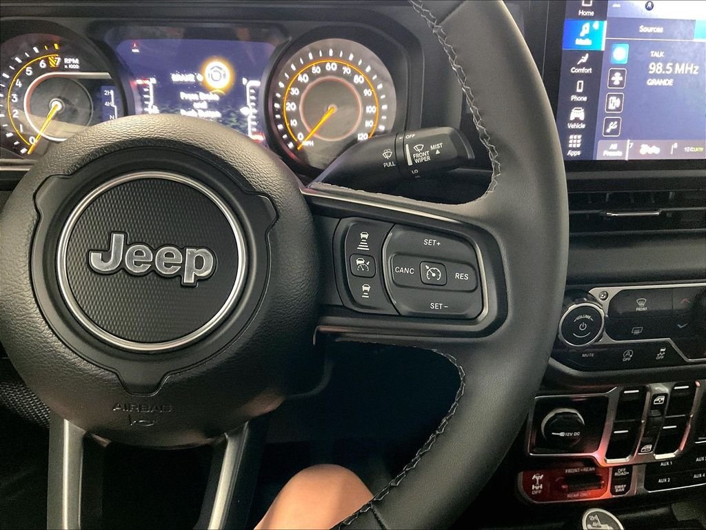 Used 2026 White Jeep Rubicon image 23