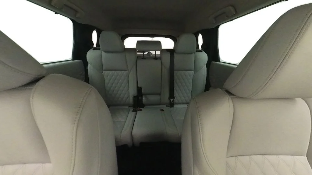 Used 2023 Gray Mitsubishi SEL Black Edition image 33