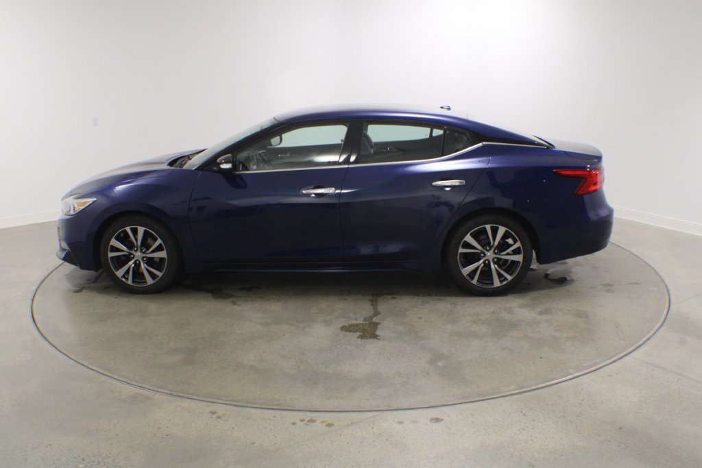 Used 2017 Deep Blue Pearl Nissan 3.5 SV image 3
