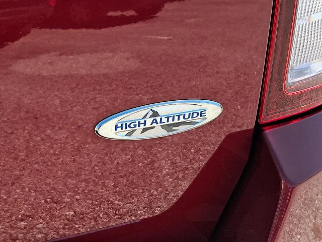 Used 2016 Red Jeep High Altitude image 28