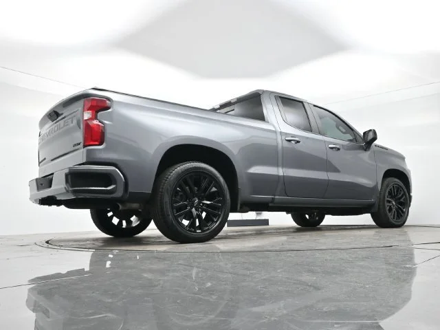 Used 2020 SATIN STEEL METALLIC Chevrolet RST image 28