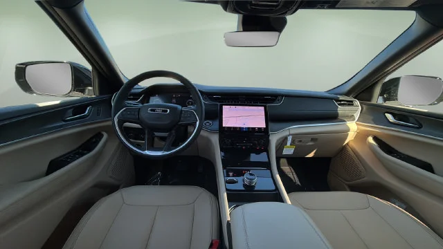 Used 2025 White Jeep Limited image 16