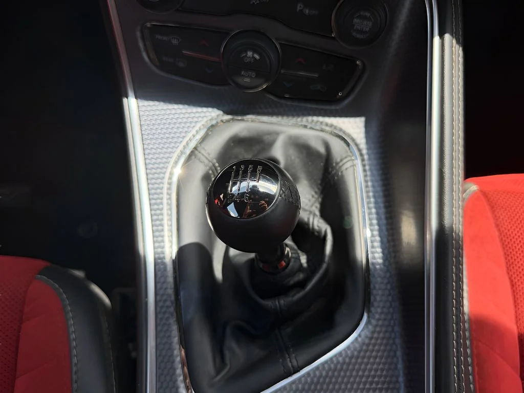 Used 2016 Pitch Black Clearcoat Dodge SRT Hellcat image 14