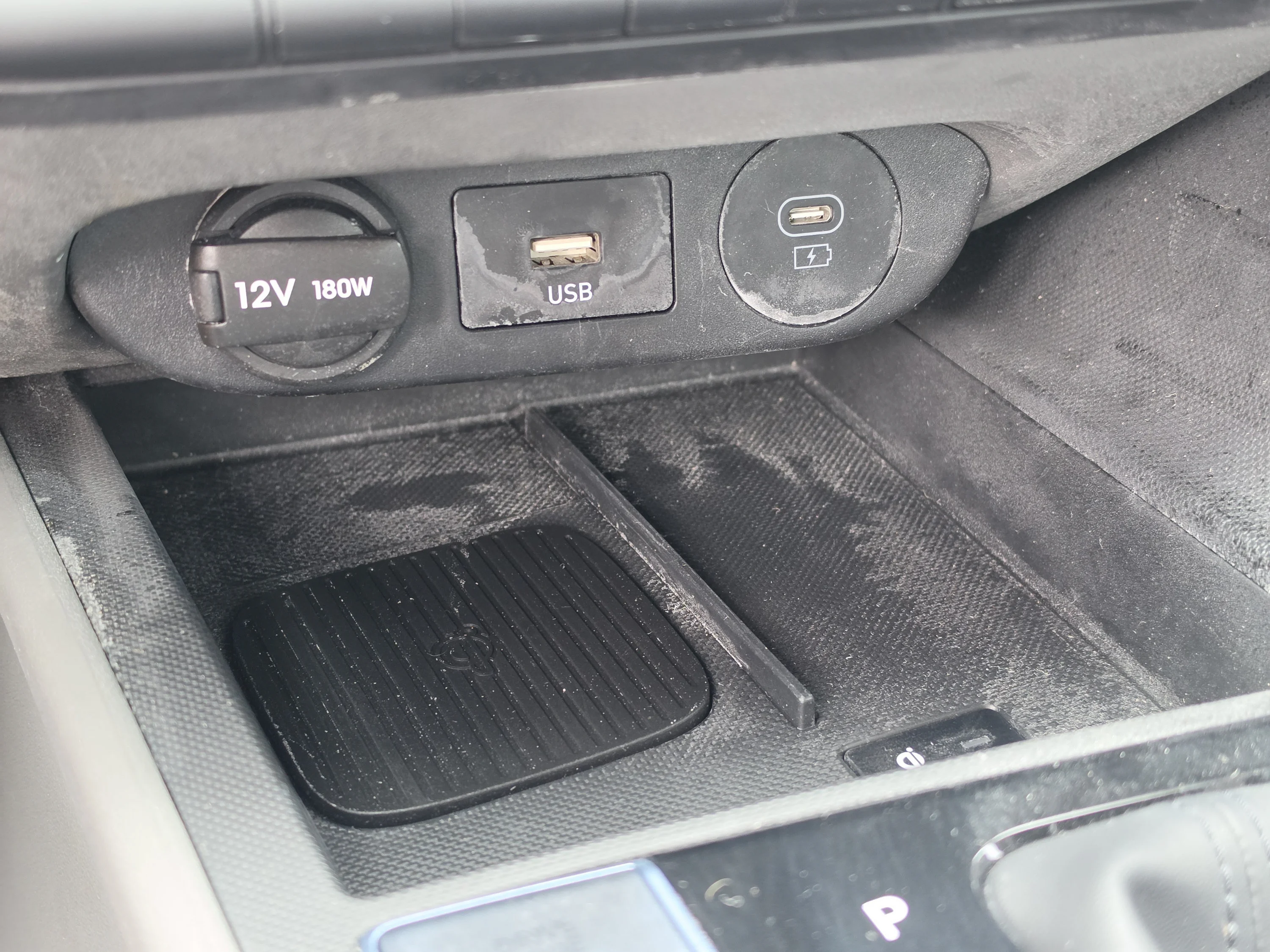 Used 2025 Amazon Gray Hyundai SEL Convenience image 28